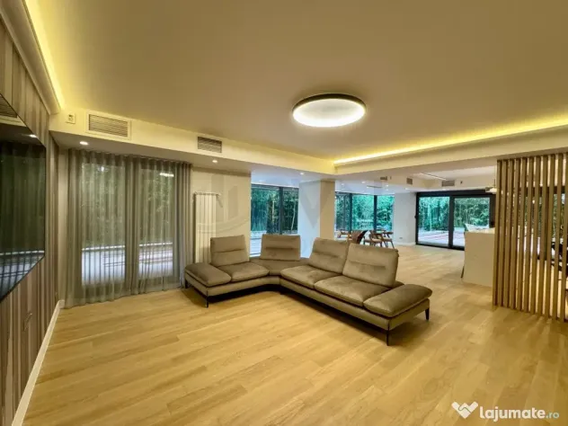 Apartament 4 camere Terasa si Gradina 337mp