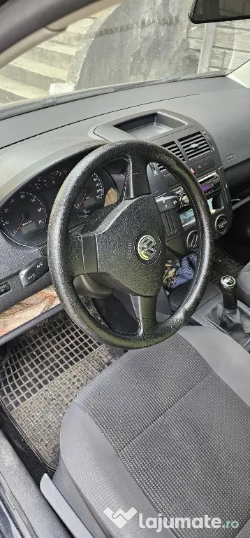 Autoturism Volkswagen Polo 9N, motor 1,4 cm3 in stare foarte buna