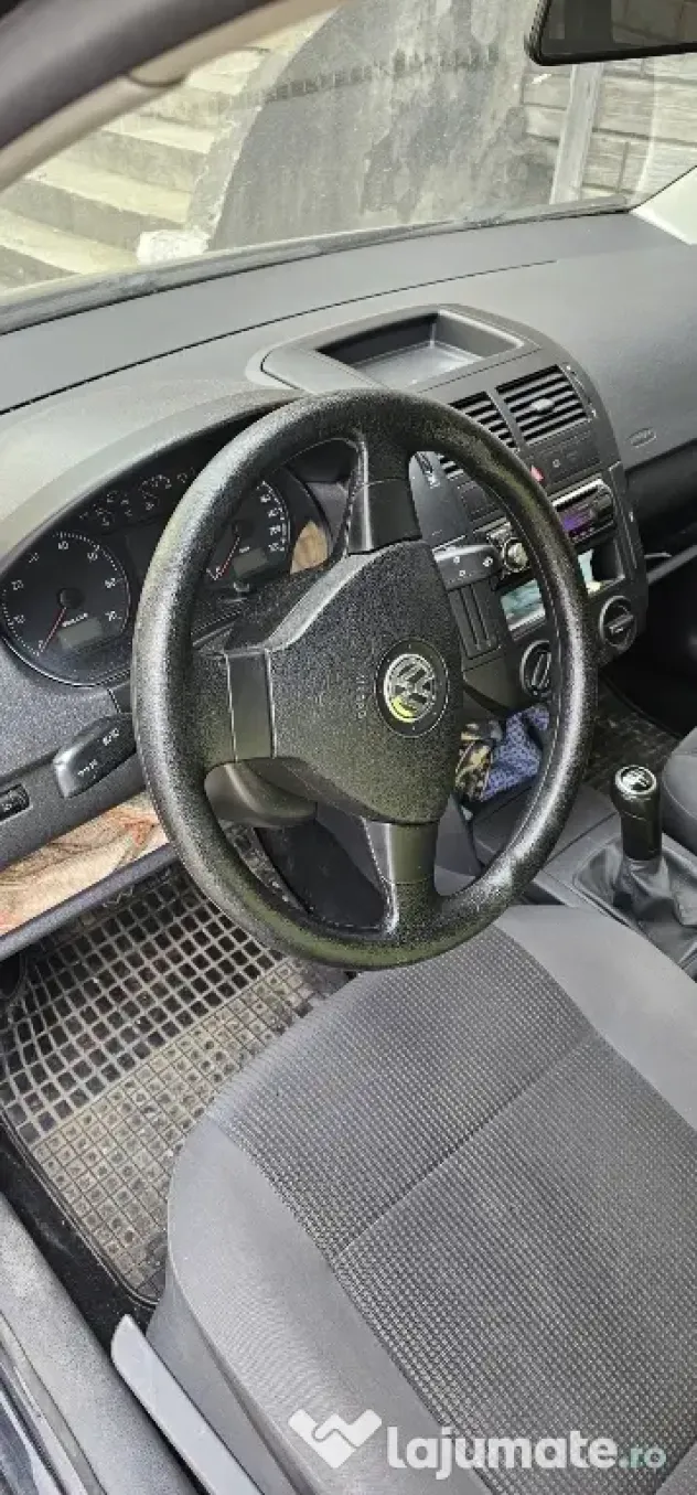 Autoturism Volkswagen Polo 9N, motor 1,4 cm3 in stare foarte buna