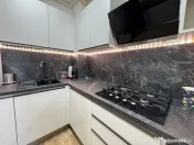 2 Camere l Bloc nou l Metrou 