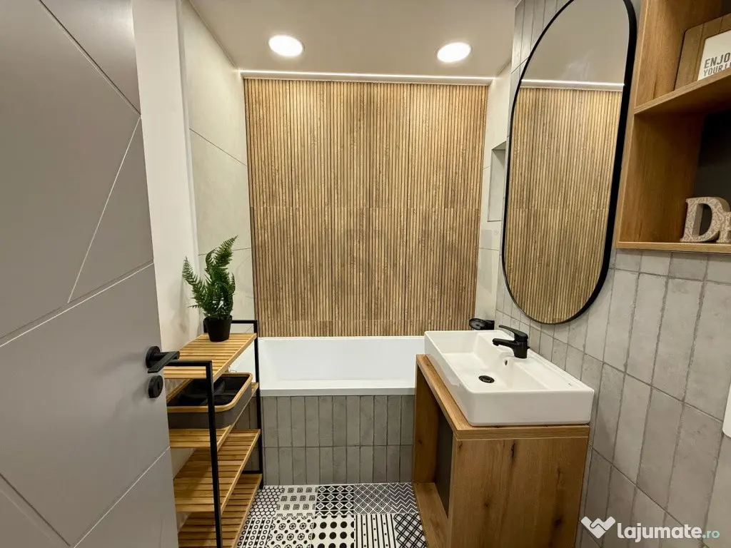 Apartament 3 camere I Renovat complet I Tineretului I De ...