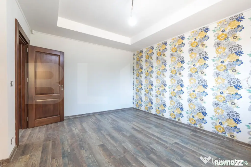 ???? Proprietate Premium - 2 Case, Lac Privat & Teren de Spo