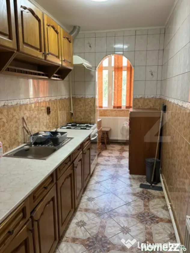 Închiriere, Apartament 3C Decomandat | George Enescu | Etaj