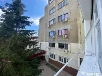 Cladire de birouri Armeneasca de vanzare
