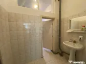 Cladire de birouri Armeneasca de vanzare 