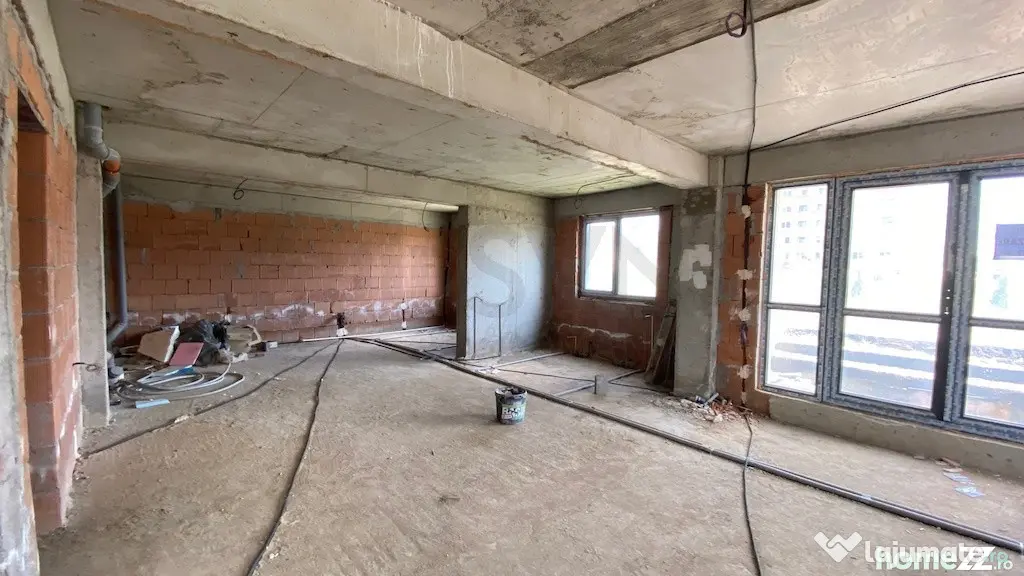 Spatiu comercial la rosu - Ilie Petre-Chiajna