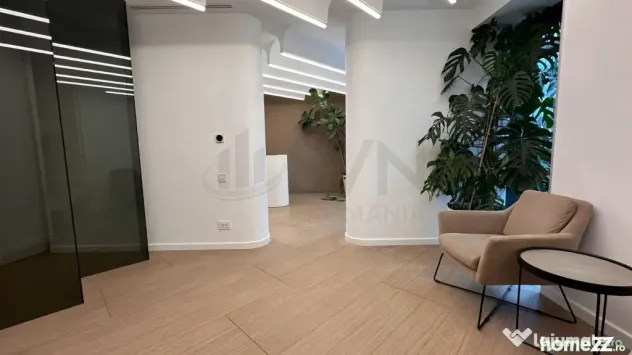Spatiu comercial de inchiriat l Birouri l Pipera