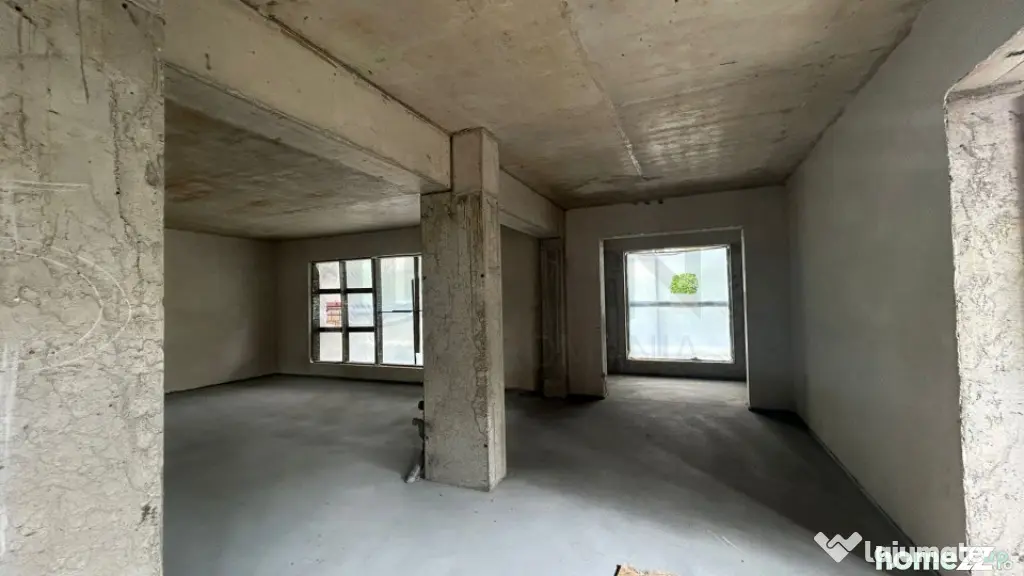 Spartiu comercial birouri Iancu Nicolae stradal bloc nou