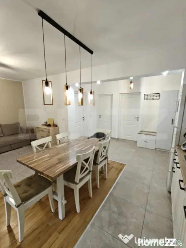 Apartament 3 camere, la 2 min de bus, liceu și grădiniță