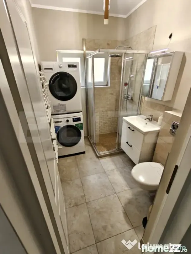 Apartament 3 camere, la 2 min de bus, liceu și grădiniță