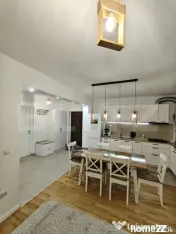 Apartament 3 camere, la 2 min de bus, liceu și grădiniță 