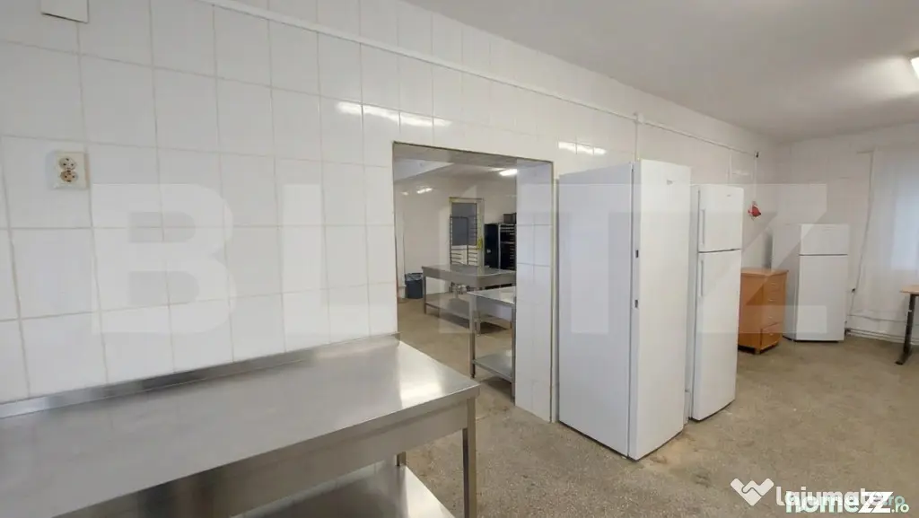 Spațiu comercial cu vad excelent și parcare, zona Semicent
