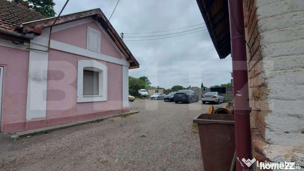 Spațiu comercial cu vad excelent și parcare, zona Semicent