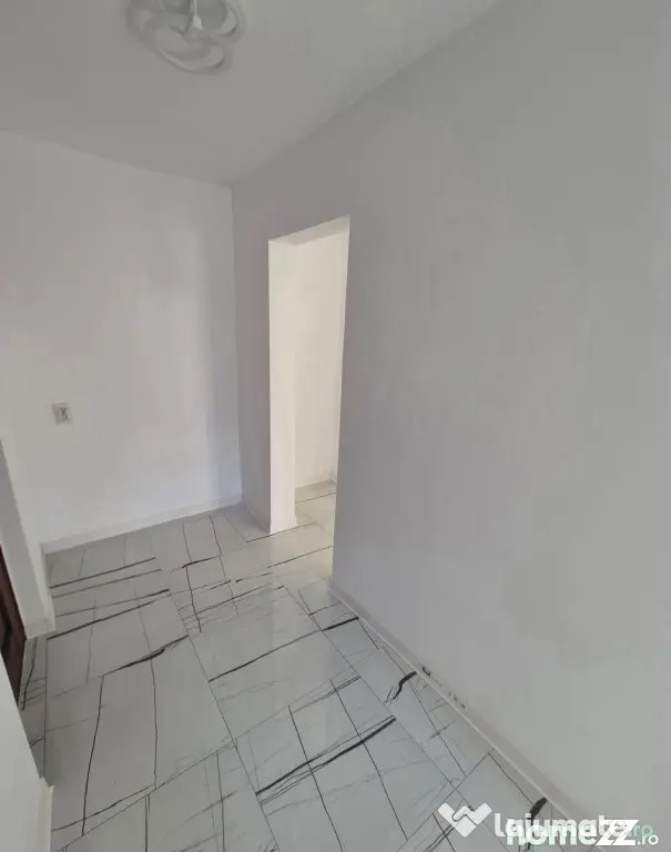 Garsoniera decomandata Viziru 1 - Renovata 2026.