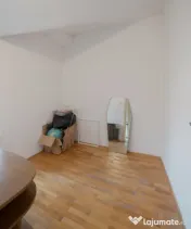 Etaj 1/Vila*120 mp utili+80 mp spatii comune*PRO TV*