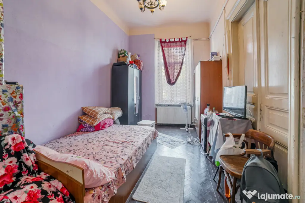 4 camere*Parter/2*Vila interbelică*Curte comună*120 mp uti