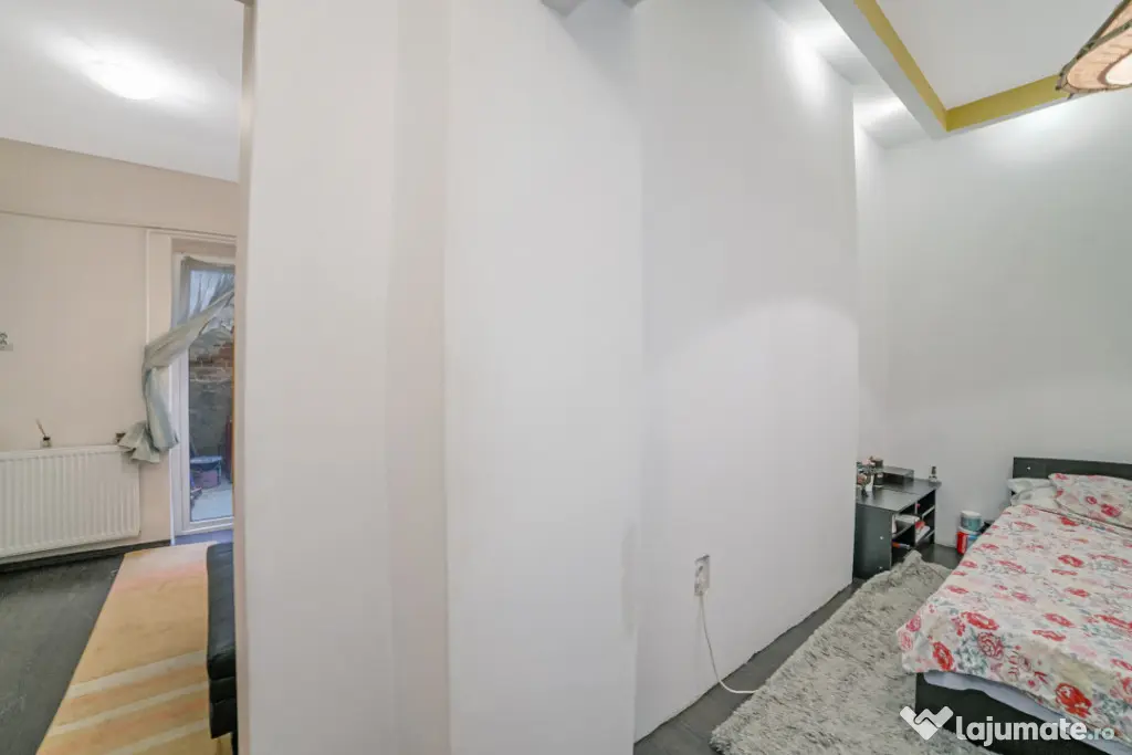 4 camere*Parter/2*Vila interbelică*Curte comună*120 mp uti