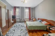 4 camere*Parter/2*Vila interbelică*Curte comună*120 mp uti 