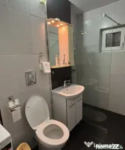 Apartament 3 camere la parter - Faleza nord 