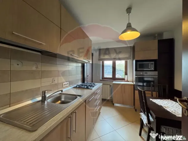Apartament cu 3 camere de închiriat în zona Natiunile U...