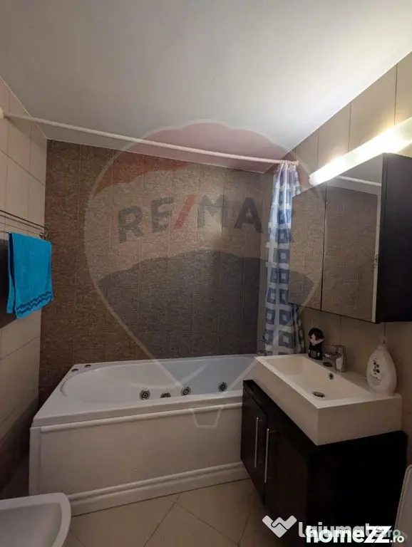 Apartament cu 3 camere de închiriat în zona Natiunile U...