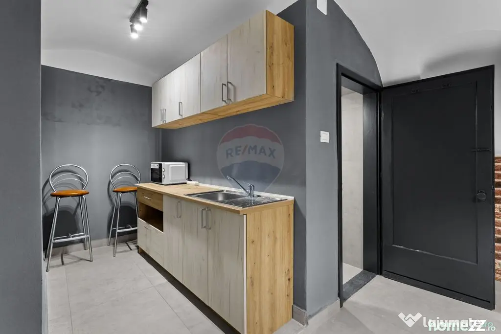 Spațiu comercial/Birou 75 m² de închiriat în zona Cen...
