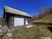 De vânzare teren intravilan 10,100 mp, cu anexă, Munteni 