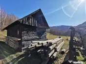 De vânzare teren intravilan 10,100 mp, cu anexă, Munteni 