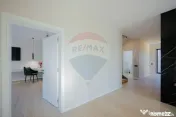De vânzare Vilă cu 8 camere în Sânmartin, 290 mp util... 