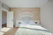 De vânzare Vilă cu 8 camere în Sânmartin, 290 mp util... 
