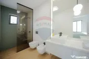 De vânzare Vilă cu 8 camere în Sânmartin, 290 mp util... 