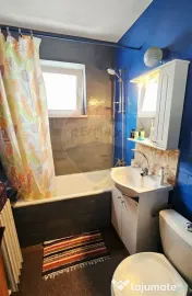 Apartament cu 4 camere de vânzare în zona Maratei