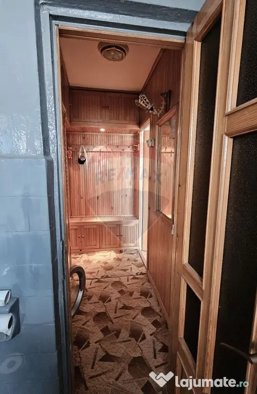 Apartament cu 4 camere de vânzare în zona Maratei