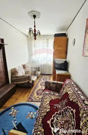 Apartament cu 4 camere de vânzare în zona Maratei 