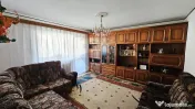 Apartament cu 4 camere de vânzare în zona Maratei 