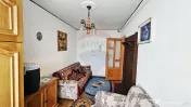 Apartament cu 4 camere de vânzare în zona Maratei