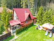 Vila cocheta în Azuga, lângă pădure, cu priveliște s...