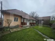 Casa de lemn traditional, 55 mp, zona Zagon 