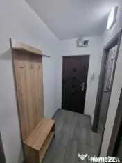 Garsoniera de vanzare, la parter 25 mp, zona Craiovita - Big
