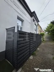 Casa din caramida cu 2 camere, 42.40 mp, zona Piata Centrala 