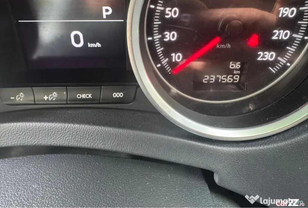 Peugeot 508 din anul 2015