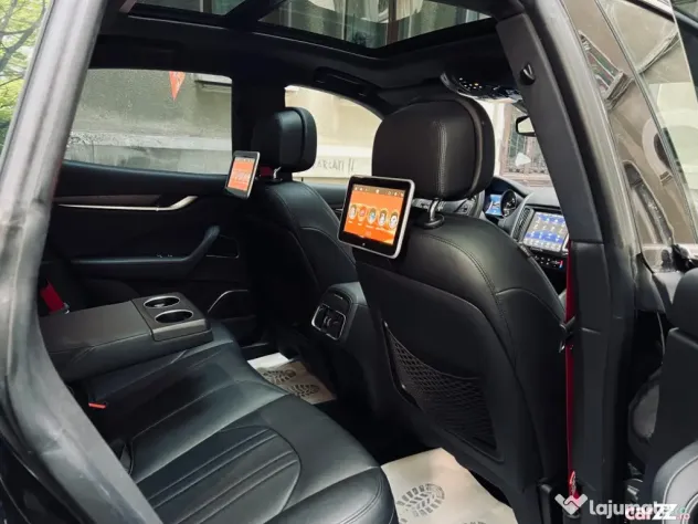 Maseratti Levante Q4 350CP,55000km,TVA deduct.,full,fara accident,stare perfecta