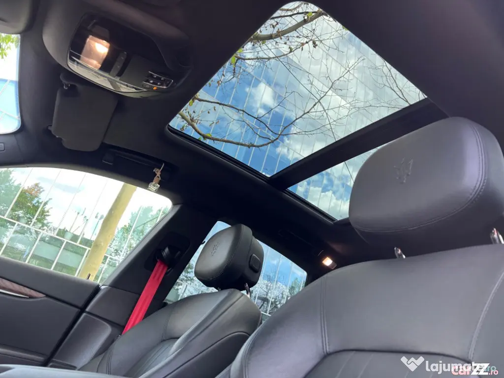 Maseratti Levante Q4 350CP,55000km,TVA deduct.,full,fara accident,stare perfecta