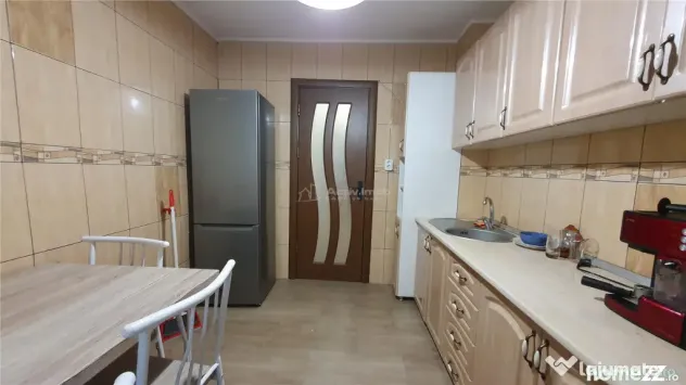 - apartament 2 camere - etaj 1 - Burdujeni - Orizont