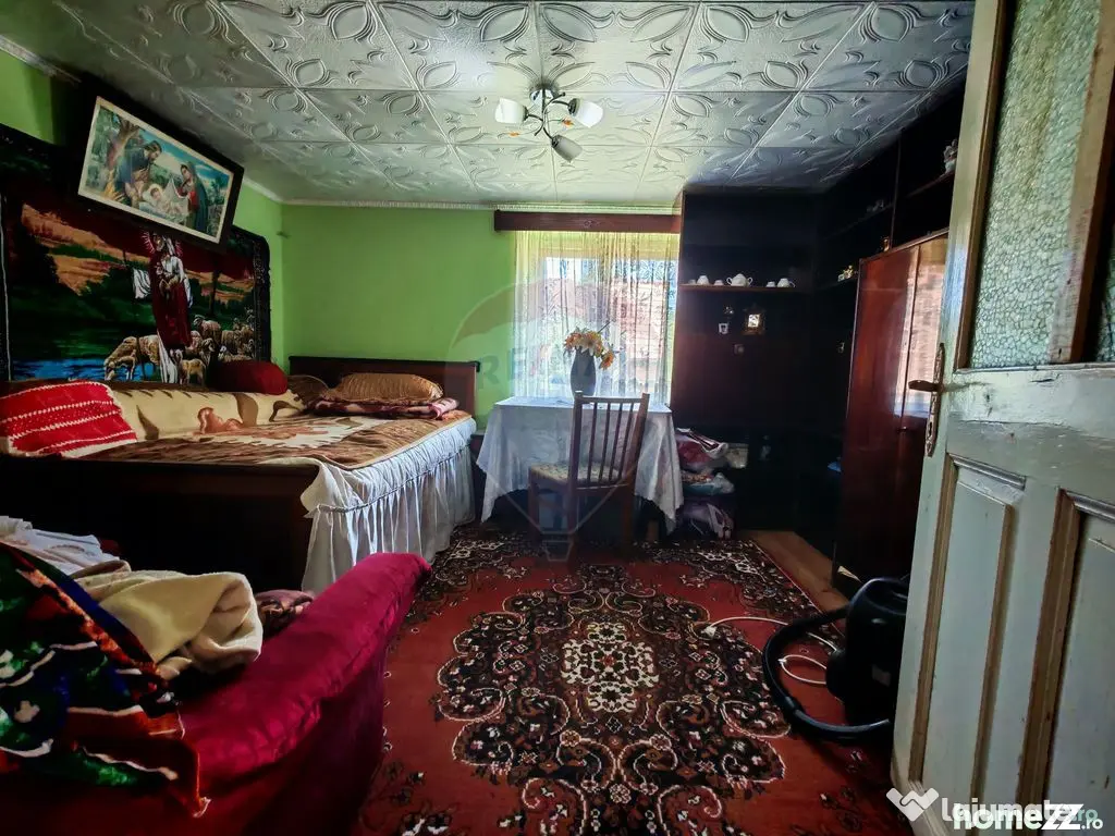 Casa ultracentral in Saliste cu un teren generos de 1757 mp - Saliste (Sibiu)