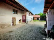 Casa ultracentral in Saliste cu un teren generos de 1757 mp