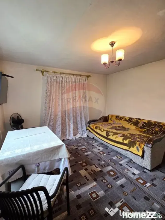 Vanzare casă cu teren de strada Matei Basarab, Ramnicu S...
