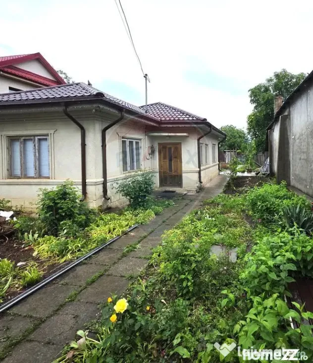 Vanzare casă cu teren de strada Matei Basarab, Ramnicu S...