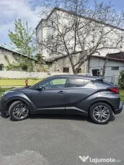 Toyota C-HR Hybrid/Toyota Relax 