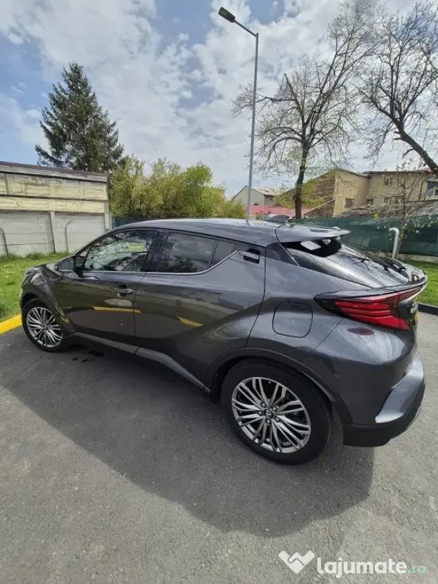 Toyota C-HR Hybrid/Toyota Relax